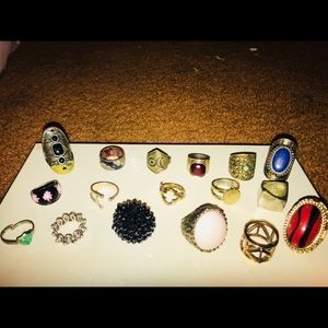 Costume jewelry: Rings